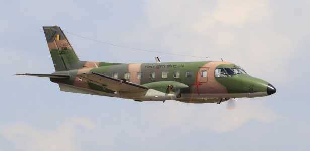 Avião de transporte modelo C-95A Bandeirante