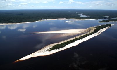 Novo Airão tem inúmeras praias, que se formam com a vazante do rio. / Foto: José Rodrigues