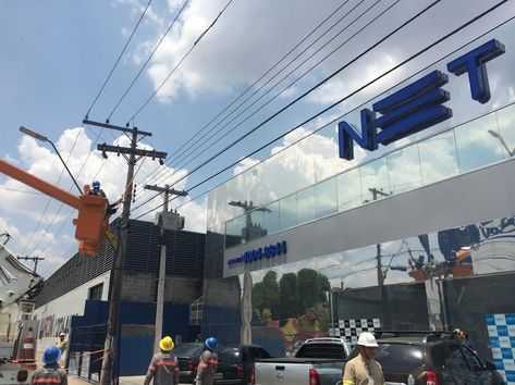 Eletrobras Amazonas encontra ligação irregular e corta energia da operadora NET em Manaus