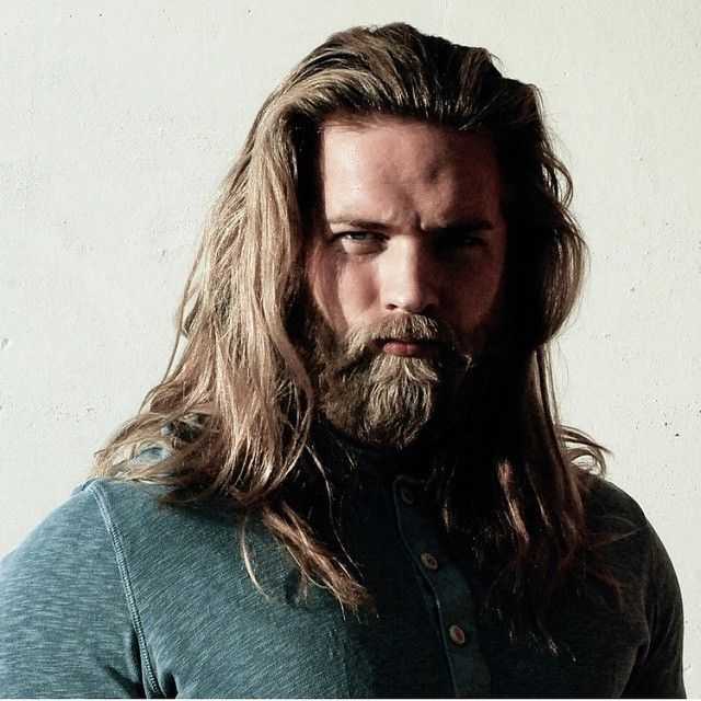 Lasse L. Matberg é o “viking” bonitão que está encantando mulheres na web