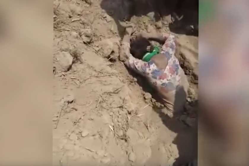 Garota é enterrada viva por 2 horas após disputa por terras