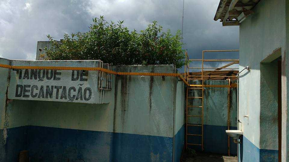 Estação de Tratamento de Esgoto de Presidente Figueiredo está abandonada / Divulgação