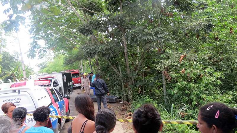 Corpo ainda não identificado é encontrado na Colônia Japonesa / Foto : Marcus Pessoa - Portal No Amazonas é Assim