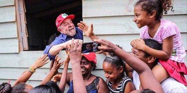Defesa de Lula aposta em 'decisão do STF' para anular condenação do tríplex / Foto : Divulgação