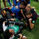 Veja as fotos do fotógrafo "atropelado" pelos jogadores da Croácia / Foto : Yuri Cortez/AFP