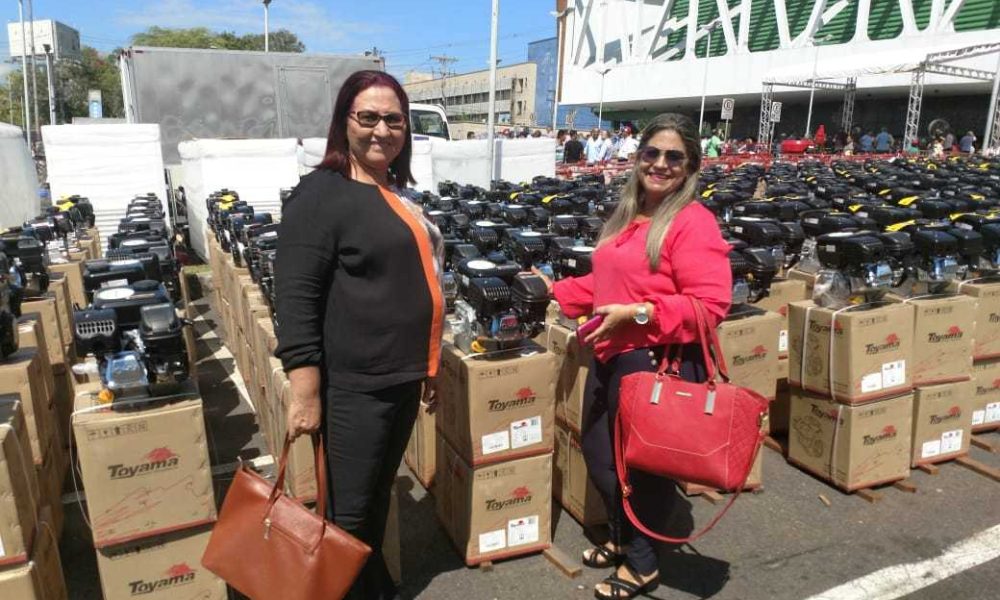 Prefeita de Pauini participa de entrega de implementos agrícolas por parte do Governo do Amazonas / Fotos : Divulgação