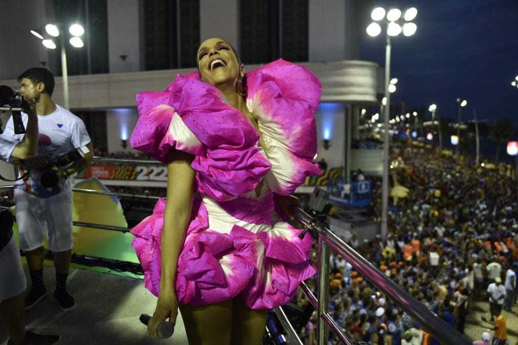 Ivete puxa Bloco Coruja no quinto dia de carnaval. / Foto: Elias Dantas/Ag. Haack