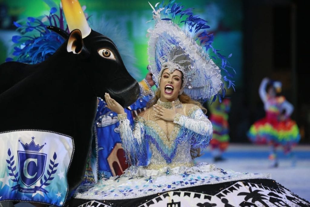 Caprichoso e Garantido recebem título de Patrimônios culturais do Brasil