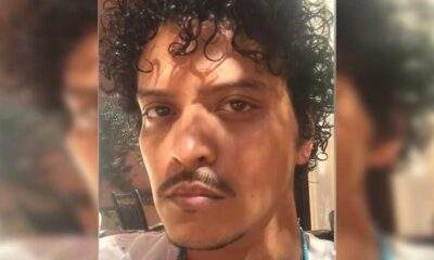 Bruno Mars reaperece de visual novo e agora tá com cara de cantor BR de tecnobrega