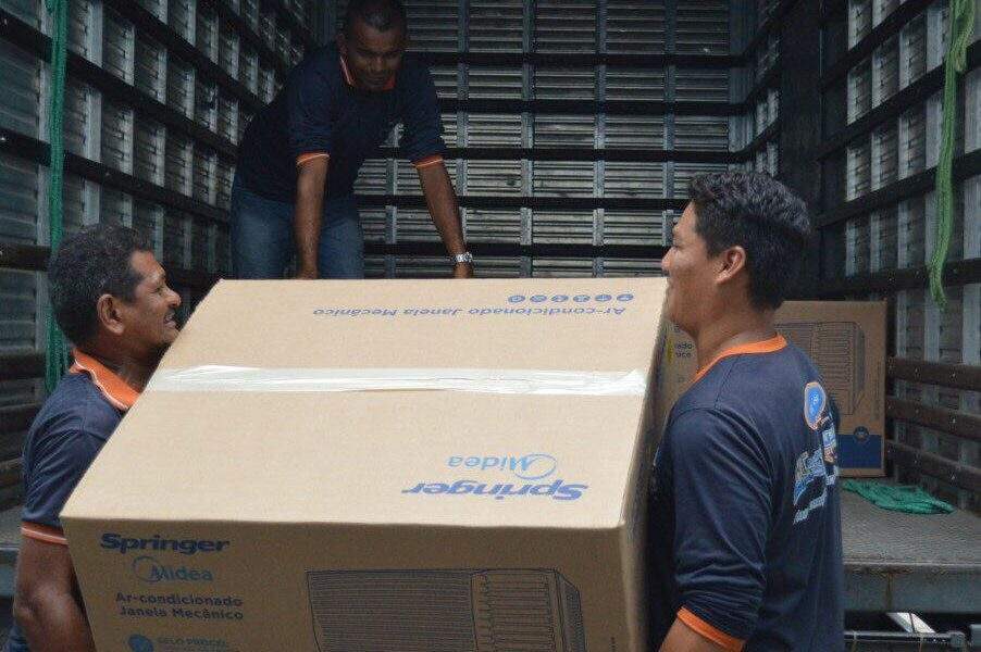 Após 7 anos, Maternidade Balbina Mestrinho recebe novos aparelhos de ar condicionado