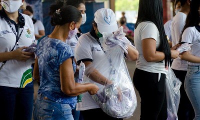 10 mil máscaras são distribuídas nos cinco terminais de Manaus - Imagem: Divulgação