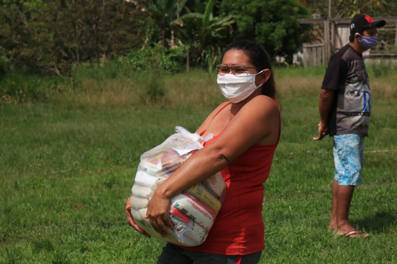 600 famílias quilombolas de Barreirinha são contempladas com cestas básicas / Divulgação 