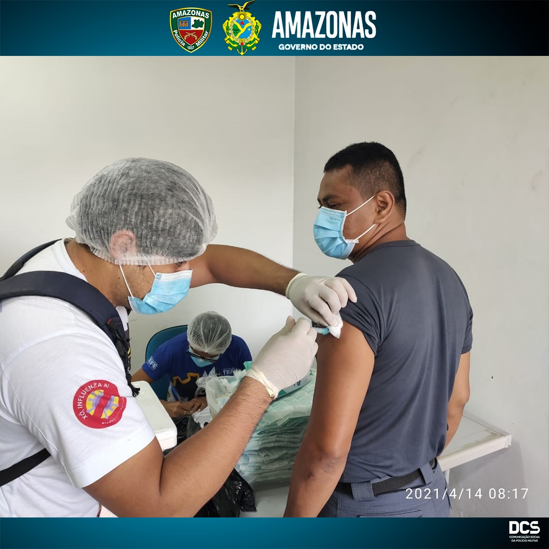 Em Tefé, Policiais Militares recebem 1ª dose da vacina contra Covid-19 / Foto: Divulgação/PMAM