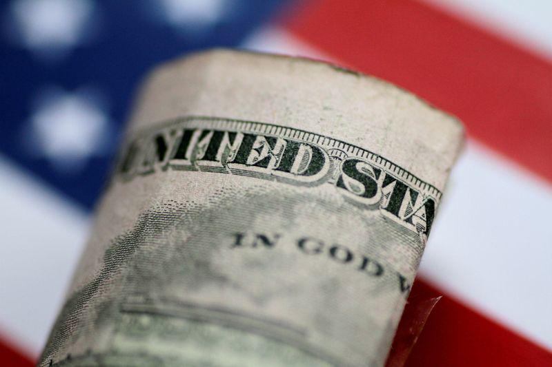© Reuters. Dólar tem leve alta contra real com feriado nos EUA e 7 de setembro no radar REUTERS/Thomas White/Illustration/File Photo