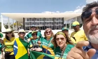 Grupo de Bolsonaristas grava vídeo em frente ao Supremo pedindo para Bolsonaro “usar pólvora” contra “dez ministros”