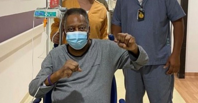 Rei Pelé está cada dia melhor após cirurgia para a retirada do tumor no cólon