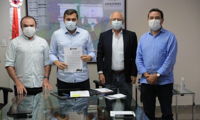Wilson Lima assina convênios de mais de R$ 2,8 milhões para facilitar o escoamento da produção em Beruri, Humaitá e Santa Isabel do Rio Negro