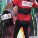 Fantasiado de goleiro Bruno com saco escrito Eliza Samudio em bar de Manaus, tem repercussão nacional e mãe de Eliza comenta