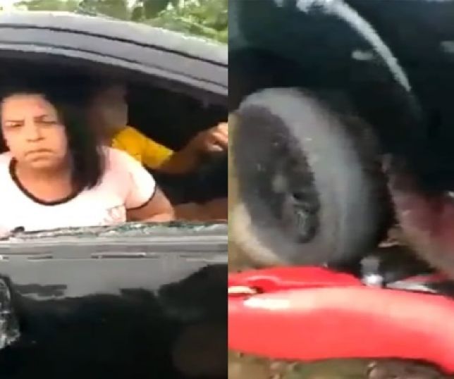 Vídeo: Motoqueiro flagra esposa com outro em carro, e agoniado, amante passa por cima da moto do marido traido
