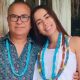 Anitta sofre ataques de intolerantes religiosos após postar foto com pai de santo