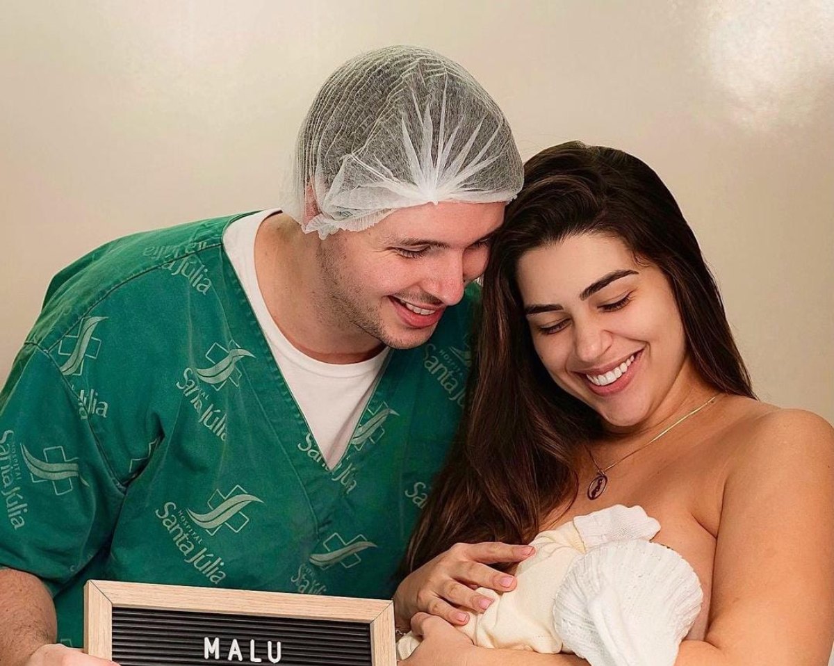 Filha de Vivian Amorim nasce; Bem vinda Malu!