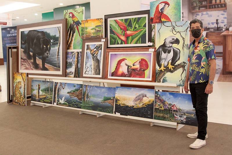 Shopping Ponta Negra está realizando a Exposição ‘Amazônia Viva’ com obras do artista plástico Amarildo Valle