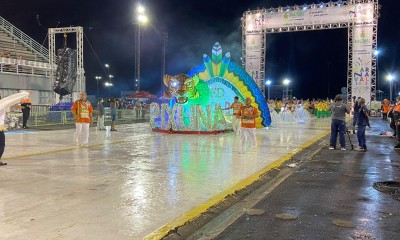 Vídeos : Carnaval 2022 em Manaus tem segundo dia de desfile marcado por muita emoção de foliões!