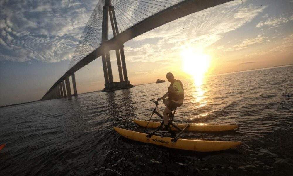 Toparia uma aventura no Rio Negro andando de Bike?