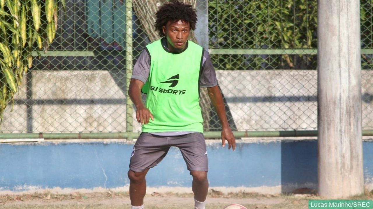 Jogador do São Raimundo denuncia ter sido vítima de racismo em Supermercado de Manaus! Clube emite nota oficial