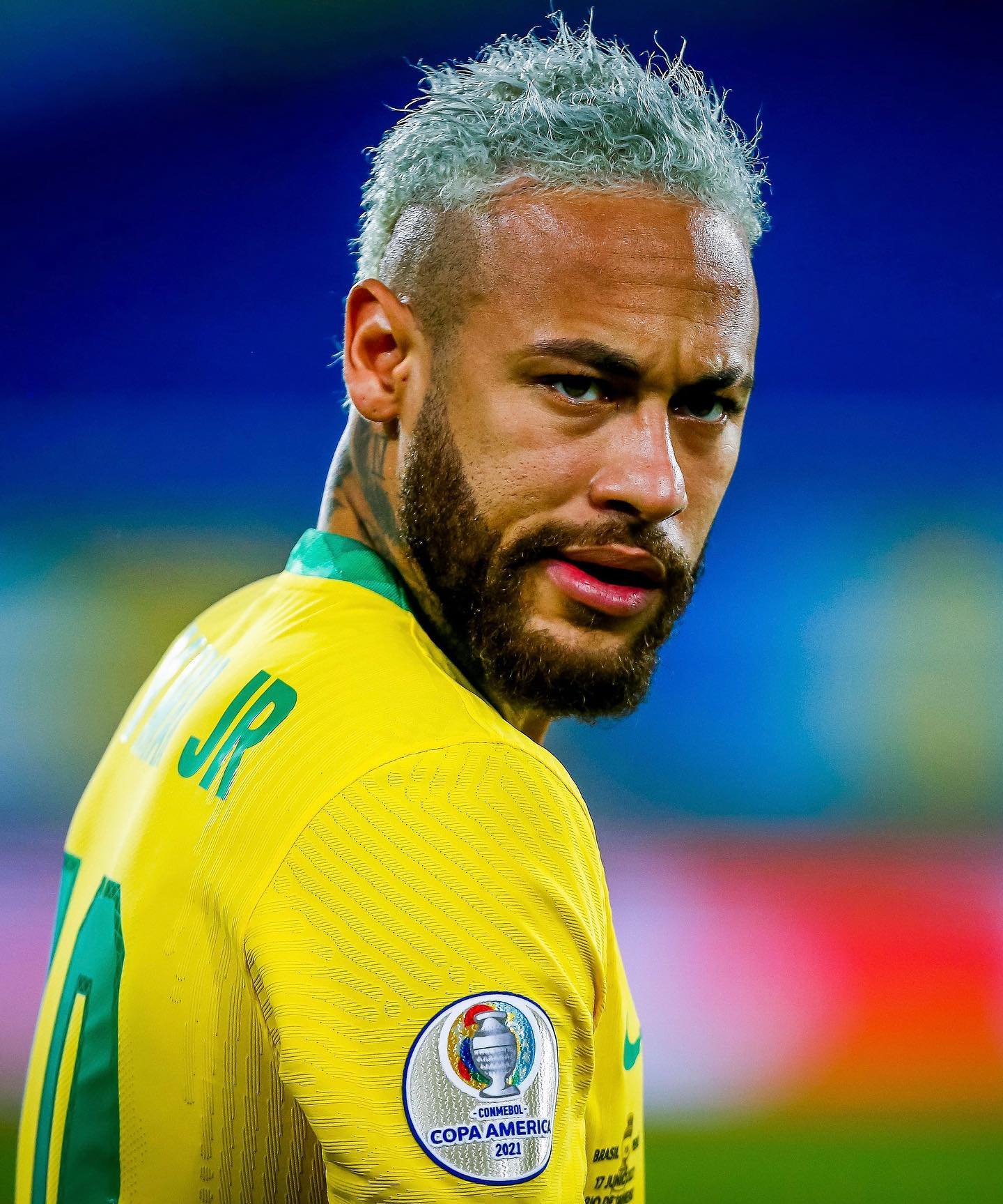 Vídeo : Entenda o Caso que o Neymar e sua família receberam 40 milhões de Euros escondidos para fraudar a DIS