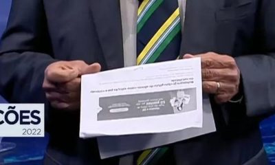 Papel que Lula segurava durante debate — Foto: Reprodução