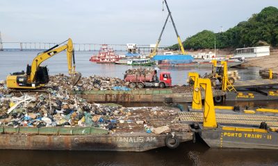 Prefeitura de Manaus recolhe mais 400 toneladas de lixo dos rios e igarapés de Manaus Foto – Alex Melo Semulsp
