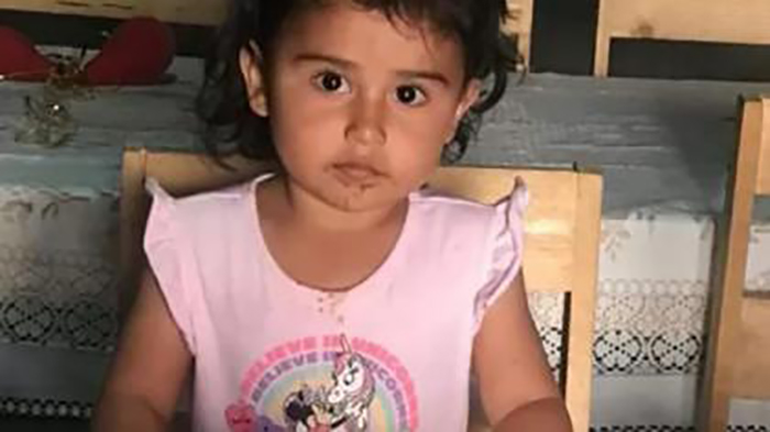 Uma menina de 3 anos surpreendeu os familiares durante o velório.