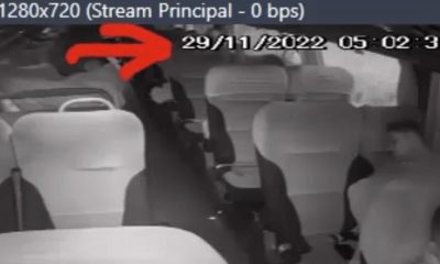 Imagens captadas pelas câmeras de segurança do ônibus mostram a passageira se aproximando num gesto abrupto da poltrona de Stefani Imagem: Reprodução/Instagram
