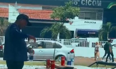 Vídeo : Vendedor de água é flagrado no momento em que abastecia mercadoria em Manaus!