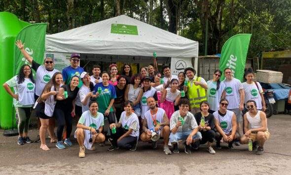 Mutirão de limpeza reúne voluntários e coleta mais de 500 kg de resíduos na Marina do Davi