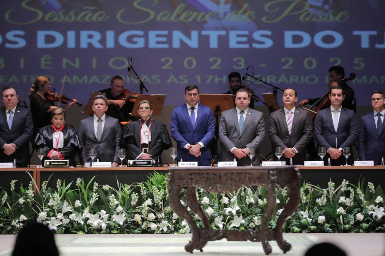 Wilson Lima destaca a importância da harmonia entre os poderes, durante posse da nova diretoria do TJAM - Imagem: Divulgação