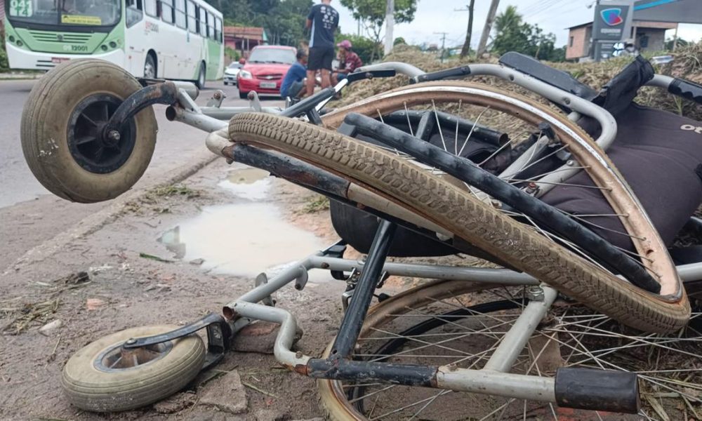 Idoso com deficiência física tenta atravessar fora da faixa de pedestre e morre atropelado em Manaus