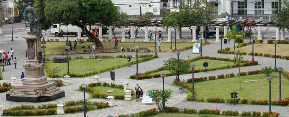 Prefeitura de Manaus realiza final de tarde com muita música na praça da Saudade