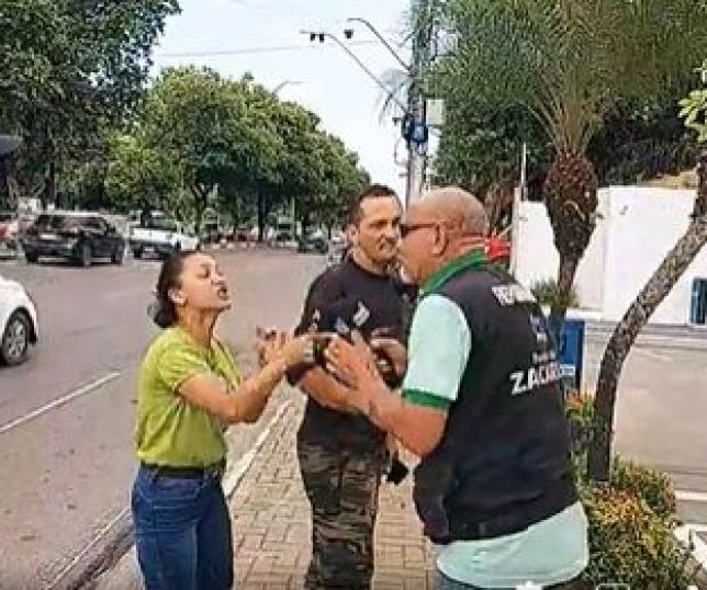 Vídeos : Bolsonaristas agridem repórter do Portal do Zacarias, Nonato Silva!