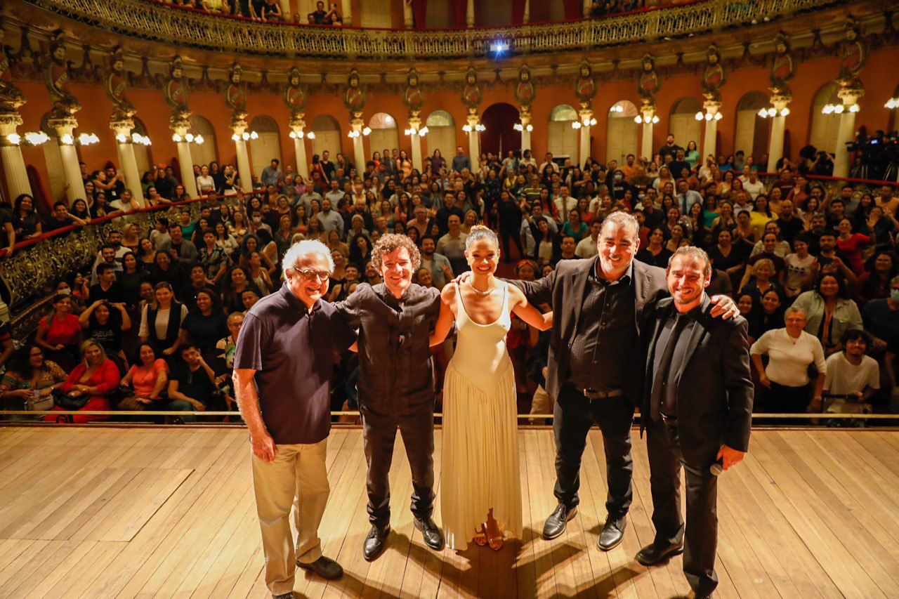 Teatro Amazonas recebe pré-estreia de “Rio do Desejo”, filme gravado na Amazônia / Foto: Márcio James/SEC