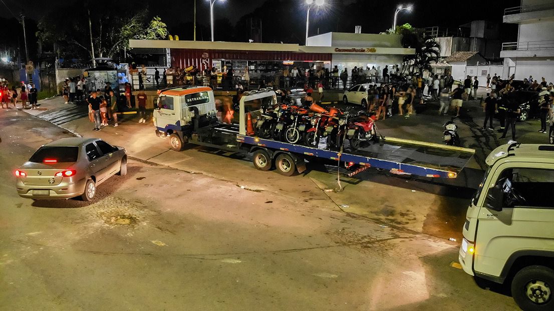 Detran-AM e Polícia Militar atuam no combate aos “rolezinhos” e removem 141 motocicletas em estado irregular / Foto : Isaque Ramos/Detran-AM