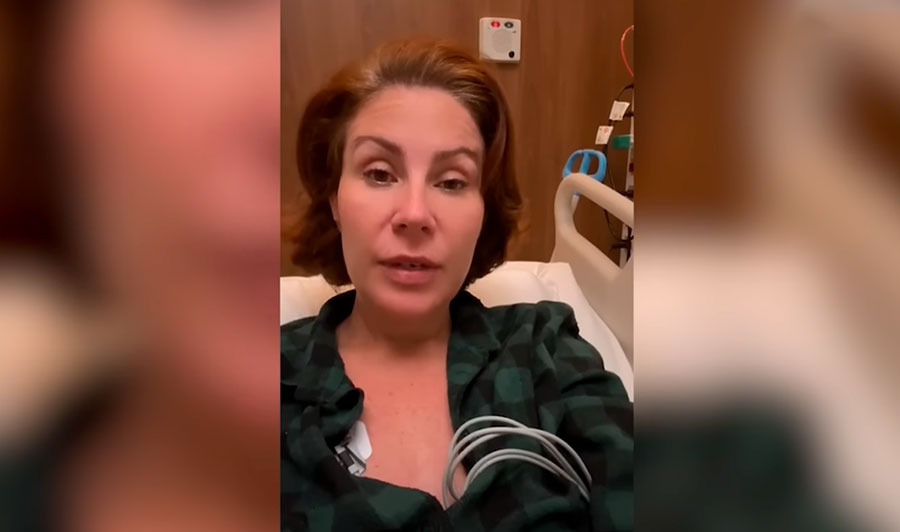 Vídeo : A antivax deputada federal Carla Zambelli está na UTI internada com Covid-19
