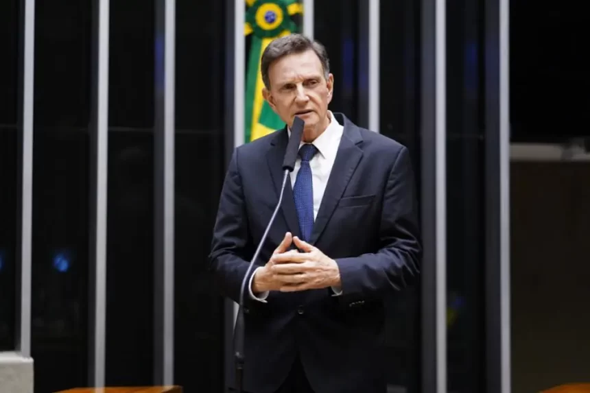 Justiça eleitoral cassa o mandato do deputado Marcelo Crivella, aplica multa e o torna inelegível