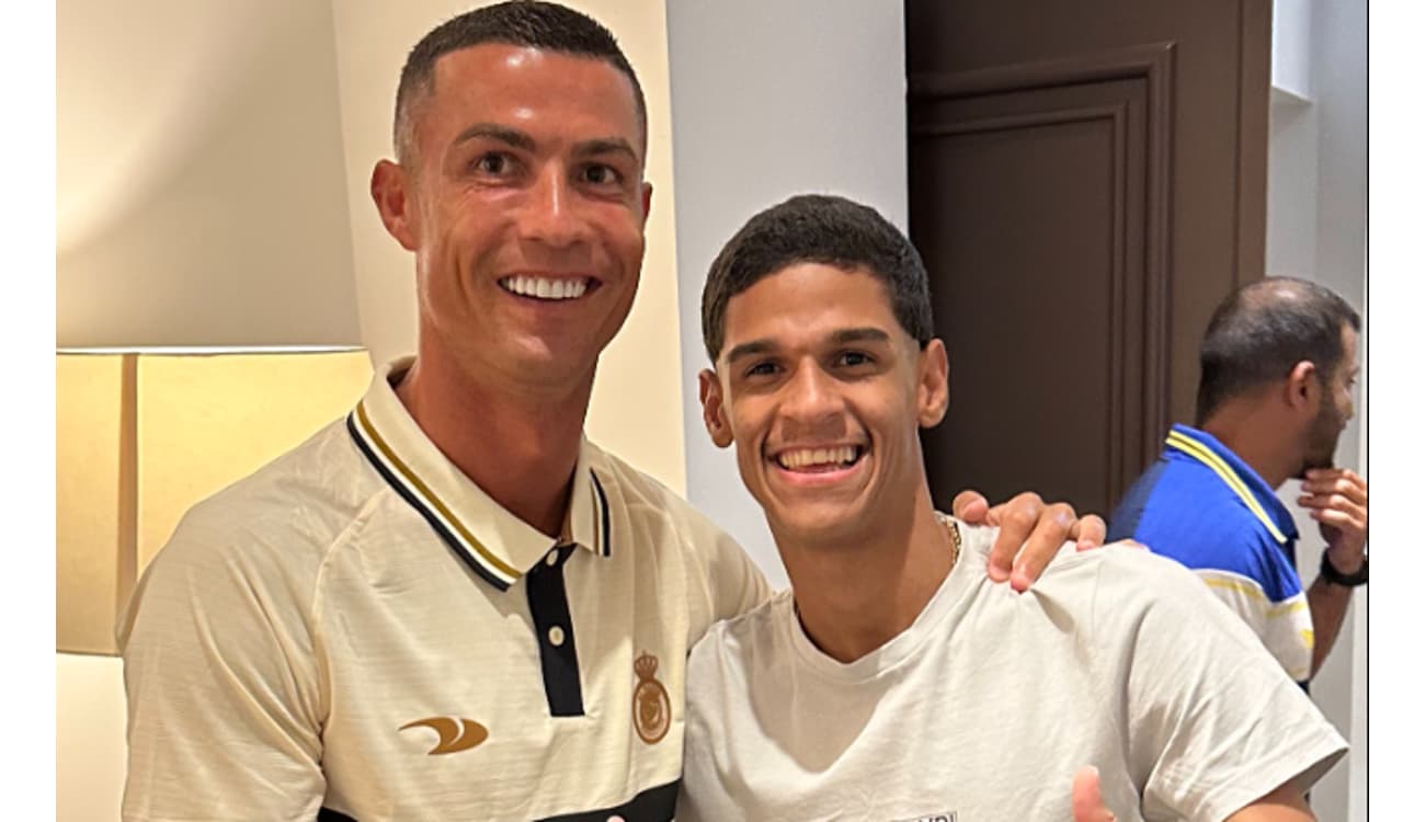 Durante bate boca com Beca Barreto, Luva de Pedreiro anuncia que será pai e seu filho se chamará Cristiano Ronaldo Jr