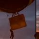 Vídeo : Jovem despenca de cesto de Balão após vento mudar!