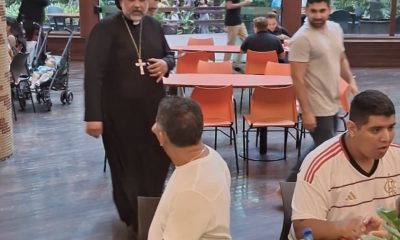 Padre Kemon foi visto zanzando no Manauara Shopping ontem (7/09)