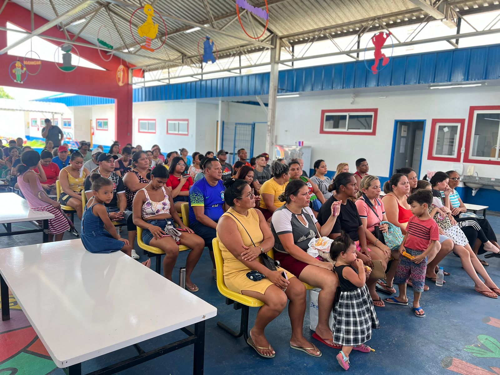 Cadastramento para regularização fundiária em comunidades das zonas Leste e Norte é iniciado pela Prefeitura de Manaus/ Foto – Divulgação / Semhaf