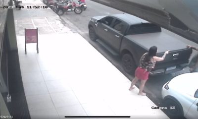Vídeo: Delegada atira em homem que tentava arrombar viatura descaracterizada