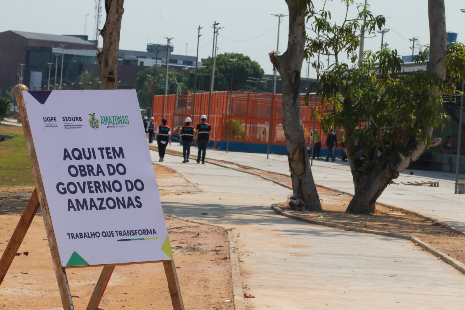 Governo do Amazonas investe em obras que desenvolvem a capital e transformam a vida da população manauara / Foto: Artur Castro / Mauro Neto/ Alex Pazuello/Secom